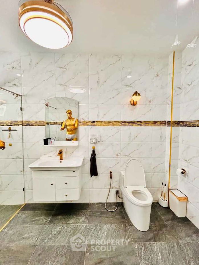 รูป บ้าน 2-ห้องนอน ใน วังก์พง (ID 2427529) - รูปที่ 18/18