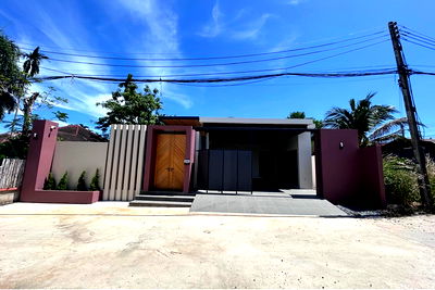 Houses for sale Phuket : [920081021-122] Family-Friendly Pool Villa for Sale,Tops international School Phuket