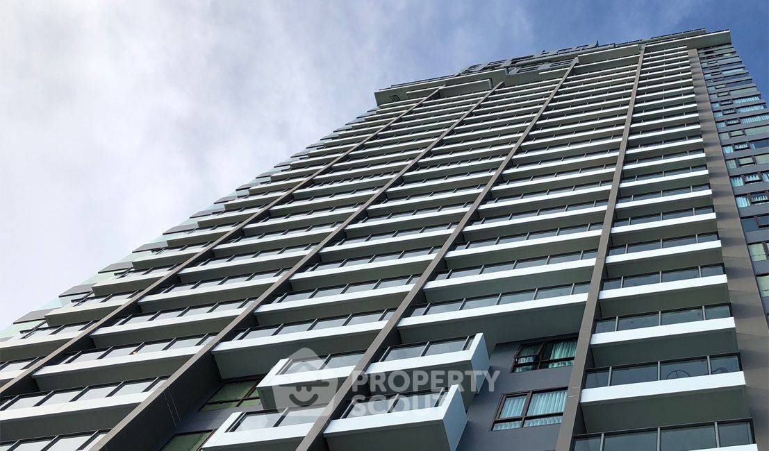 picture 1-BR Condo at Aeras Condo Pattaya close to Jomtien Beach (ID 1379772) - 3/8