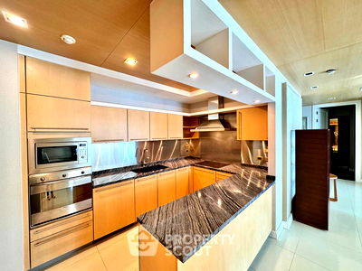 Condos for rent Pathum Wan : 3-BR Condo at Athenee Residence near BTS Phloen Chit (ID 2129547)
