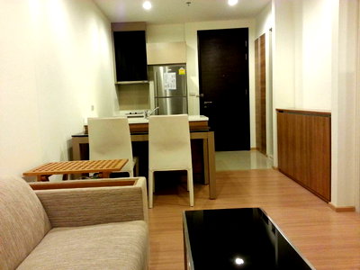 คอนโดให้เช่า : ให้เช่า ริทึ่ม สุขุมวิท 50 ใกล้ BTS อ่อนนุช (170 ม./2นาที เดิน) สนใจต่อรอง @condobkk (มี @)