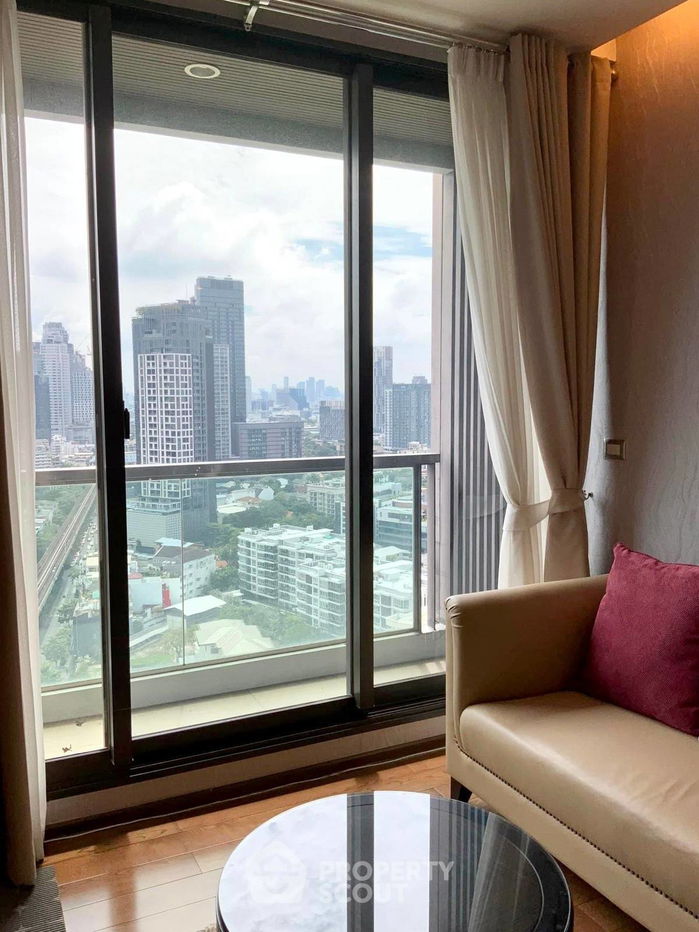 รูป คอนโด 2-ห้องนอน ที่ ดิ แอดเดรส สุขุมวิท 28 ใกล้ BTS พร้อมพงษ์ (ID 1458192) - รูปที่ 2/10