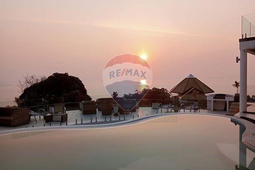 รูป [920121057-122] Stunning 7-bedroom Seaview villa for sale - รูปที่ 19/21