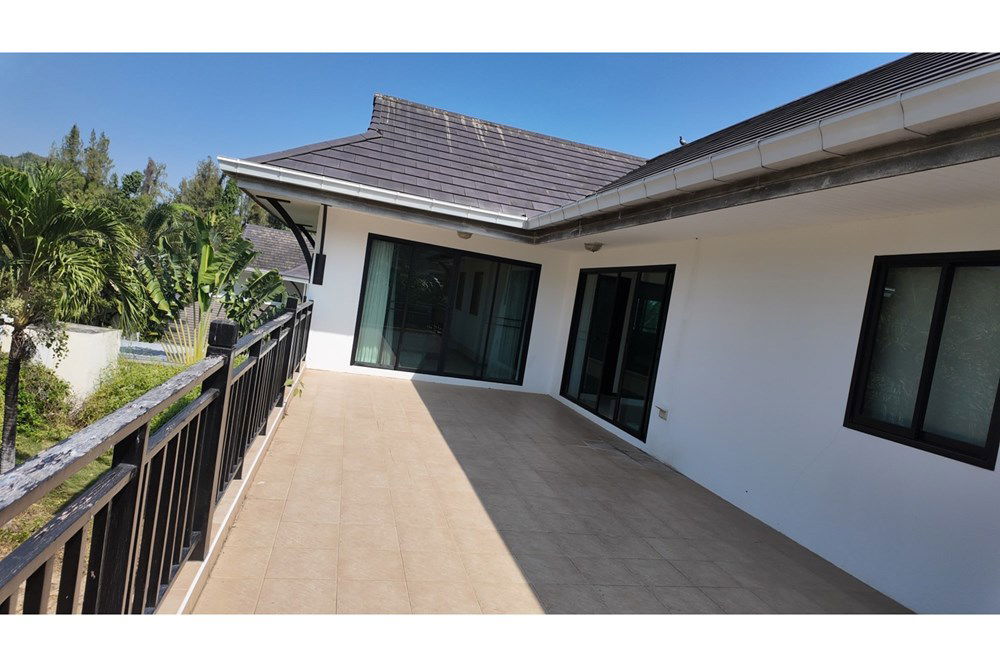 picture [920011003-100] Charming 3-BR Home with Pool in Hua Hin for Sale! - 42/119