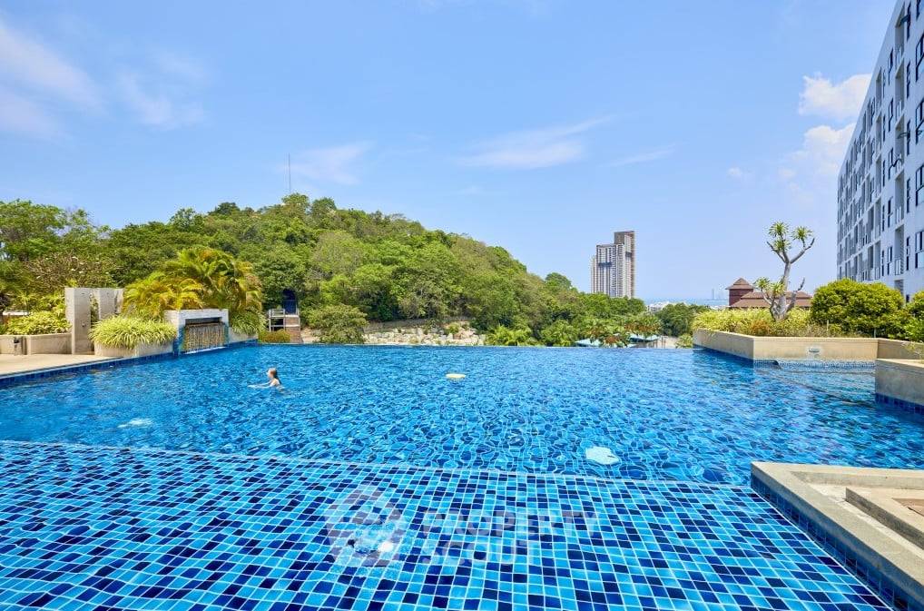 picture 2-BR Condo at The Axis Pattaya close to Pattaya South (ID 1001349) - 19/20