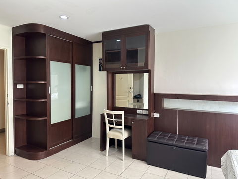 ให้เช่าลุมพินี คอนโดทาวน์ รามอินทรา-นวมินทร์ กม.8 ใกล้ห้่างแฟชั่น พร้อมอยู่