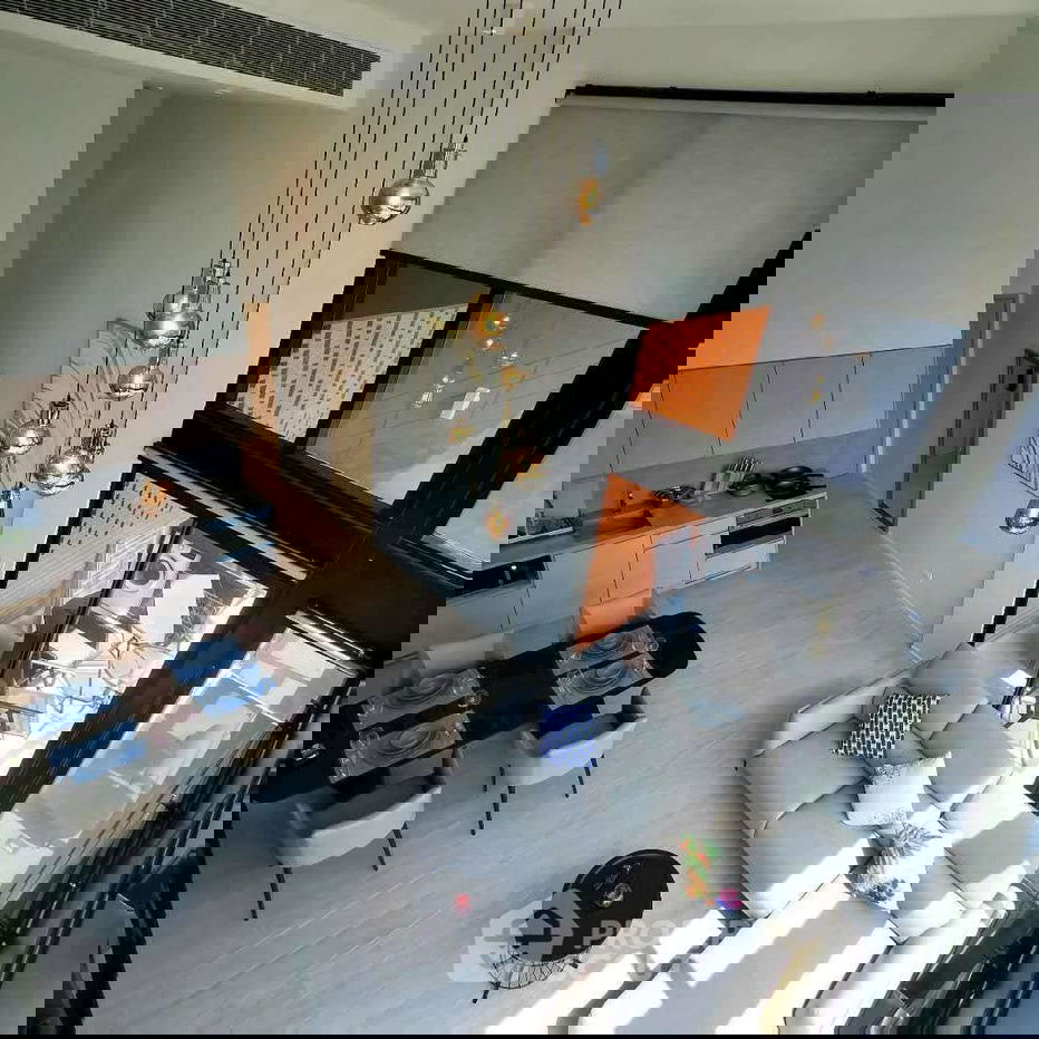 รูป คอนโด 2-ห้องนอน ที่ เดอะ ลอฟท์ สีลม ใกล้ BTS สุรศักดิ์ (ID 2424834) - รูปที่ 3/10