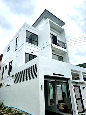 Houses for sale Ramkhamhaeng University Pier : House for sell 3-storey detached house, Lat Phrao 94