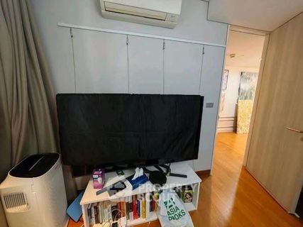 2-BR Condo at The Lumpini 24 near BTS Phrom Phong (ID 2357716)