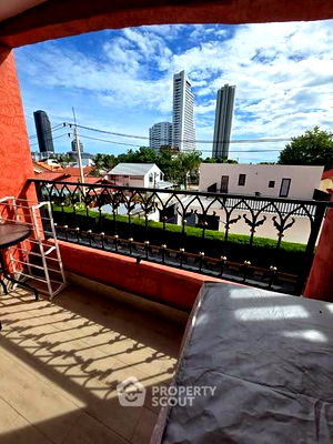 Condos for sale Pattaya : 1-BR Condo at Seven Seas Condo Resort Jomtien close to Pattaya (ID 2417641)