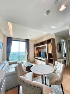 รูปภาพ High floor, corner unit, Chatuchak view, east-facing headboard, Equinox