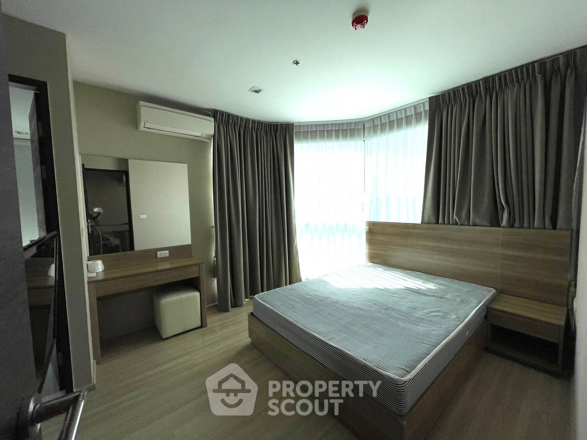 รูป คอนโด 1-ห้องนอน ที่ ริธึ่ม สาทร ใกล้ BTS สะพานตากสิน (ID 1065579) - รูปที่ 7/10