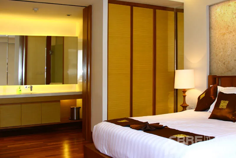 Luxury 4-Bedroom Seaview Residence Close to Naithon Beach for Sale 5868164