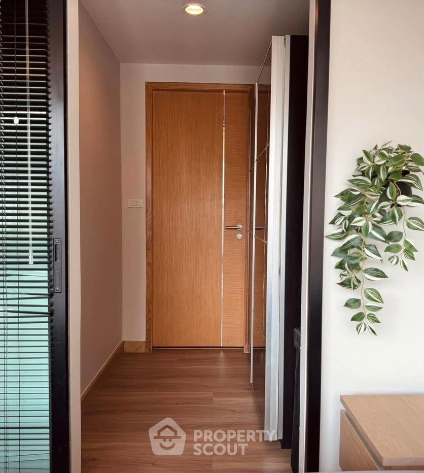 รูป คอนโด 1-ห้องนอน ที่ โซซิโอ ร่วมฤดี ใกล้ BTS นานา (ID 2400186) - รูปที่ 9/17