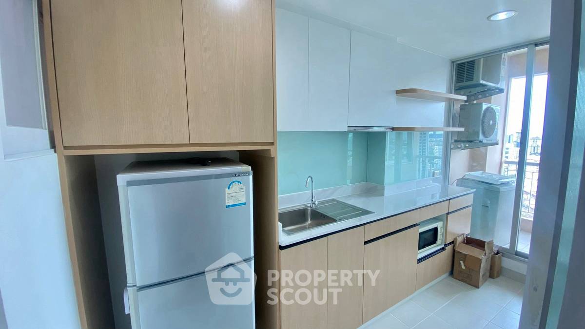 picture 1-BR Condo at Life Sukhumvit 62 near BTS Bang Chak (ID 2325403) - 7/10