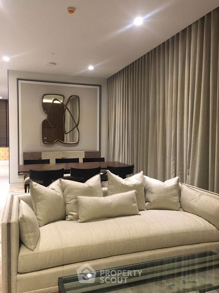 picture 2-BR Condo at Vittorio Sukhumvit 39 near BTS Phrom Phong (ID 2072362) - 2/13