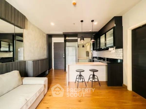 picture 1-BR Condo at Hive Taksin near BTS Wongwian Yai (ID 2317345) - 6/16