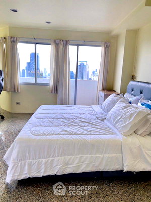 Condos for rent Sri Ayudhya School : 3-BR Condo at Wittayu Complex near BTS Phloen Chit (ID 1697512)