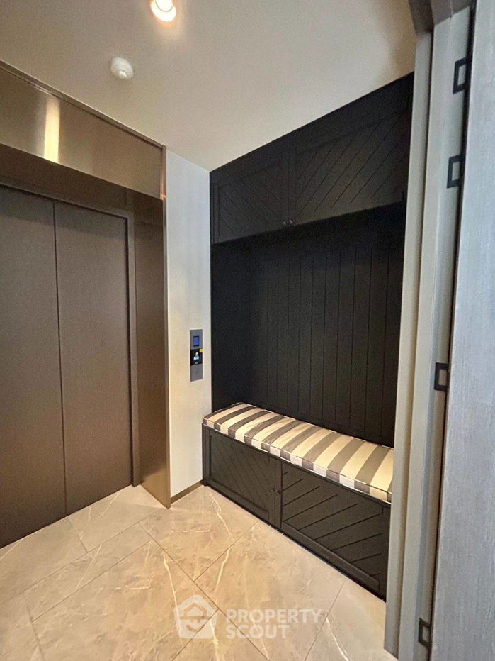 รูป คอนโด 3-ห้องนอน ที่ ต้นสน วัน เรสซิเดนซ์ ใกล้ BTS ชิดลม (ID 2395966) - รูปที่ 8/9