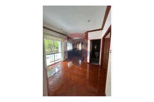 รูป [920081021-55] OakMeadow,BCIS,HeadStart,Naiharn Beach,Great Location - รูปที่ 21/28