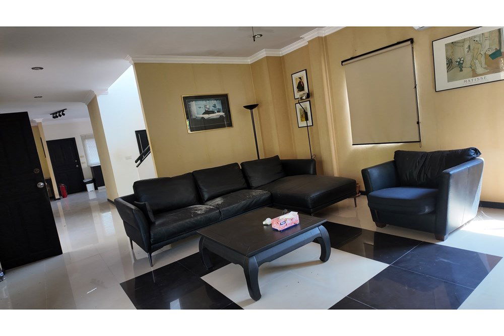 picture [920011003-100] Charming 3-BR Home with Pool in Hua Hin for Sale! - 6/119