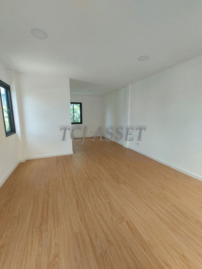 รูป บ้านใหม่มือ 1 ทาวน์โฮม 3 ชั้น โซนบางนา - ลาซาล - แบริ่ง - รูปที่ 13/13