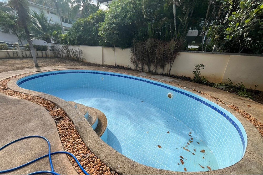 picture [920011003-100] Charming 3-BR Home with Pool in Hua Hin for Sale! - 119/119