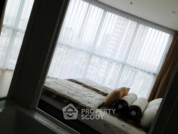 picture 1-BR Condo at Sky Walk Residences near BTS Phra Khanong (ID 510227) - 8/13