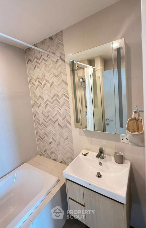 picture 1-BR Condo at Oka Haus Sukhumvit 36 near BTS Thong Lor (ID 2365379) - 9/12