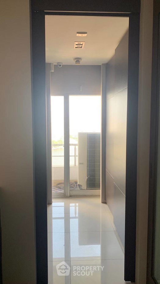 picture 4-BR Condo at Saichol Mansion near BTS Saphan Taksin (ID 1750750) - 32/39
