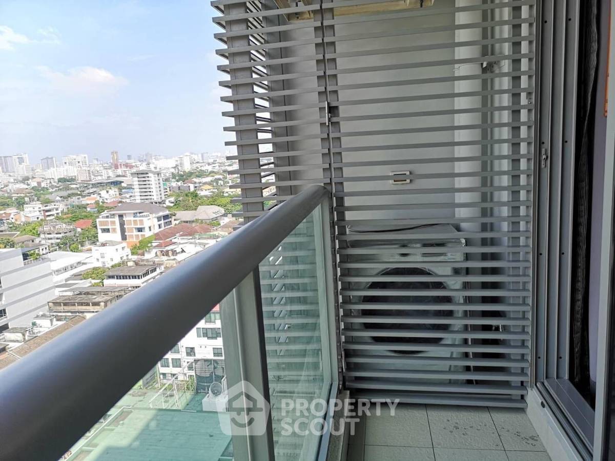 picture Studio Condo at The Lofts Ekkamai near BTS Ekkamai (ID 1721721) - 9/12