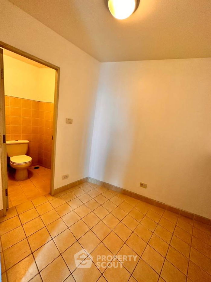 picture 3-BR Condo at Watermark Chaophraya near BTS Krung Thon Buri (ID 2017426) - 26/34