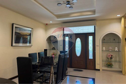 รูป [920311045-12] บ้านให้เช่าในโครงการมีรปภ 24 ชั่วโมงพัทยาทุ่งกลม-ตาลหมันห่างหาดจอมเทียนเพียง 5 นาที - รูปที่ 6/31