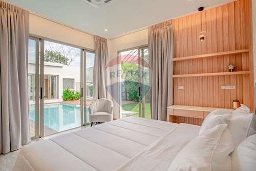 รูป [920491007-6] 4 BEDROOM POOL VILLA IN LAYAN - รูปที่ 11/18