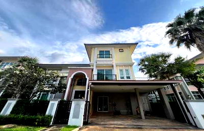 บ้านเดี่ยว ถนนรัชดา-รามอินทรา : ขาย บ้านเดี่ยว 3 ชั้น แกรนด์ บางกอก บูเลอวาร์ด รัชดา - รามอินทรา 2 487 ตรม 95 ตรว ตกแต่งตามหลักฮวงจุ้ย ใกล้สระว่ายน้ำ หน้าโครงการ