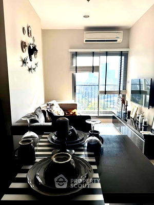 Condos for sale Phrom Phong : 1-BR Condo at The Crest Sukhumvit 34 near BTS Thong Lor (ID 2338114)