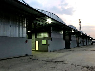 เช่าโรงงาน นิคมสินสาคร : ให้เช่าโกดัง  โรงงาน โครงการดีเจริญ แยกบางน้ำจืด ขนาดเริ่มต้น 100 ถึง 1,500 ตร.ม. ไฟฟ้า 3 เฟส ขนาด 30 ( 100 ) A เมืองสมุทรสาคร  