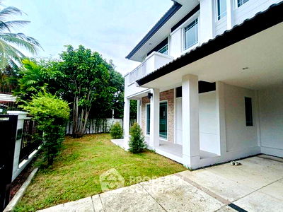 Houses for sale Chiang Mai : 3-BR House in Mae Hia (ID 2426525)