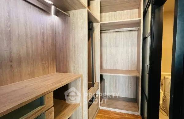 picture 1-BR Condo at Hive Taksin near BTS Wongwian Yai (ID 2317345) - 4/16