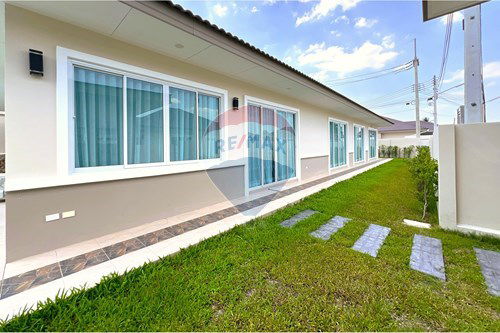 รูป [920471006-145] Single-storey fully furnished home with a private pool for sale - รูปที่ 5/41