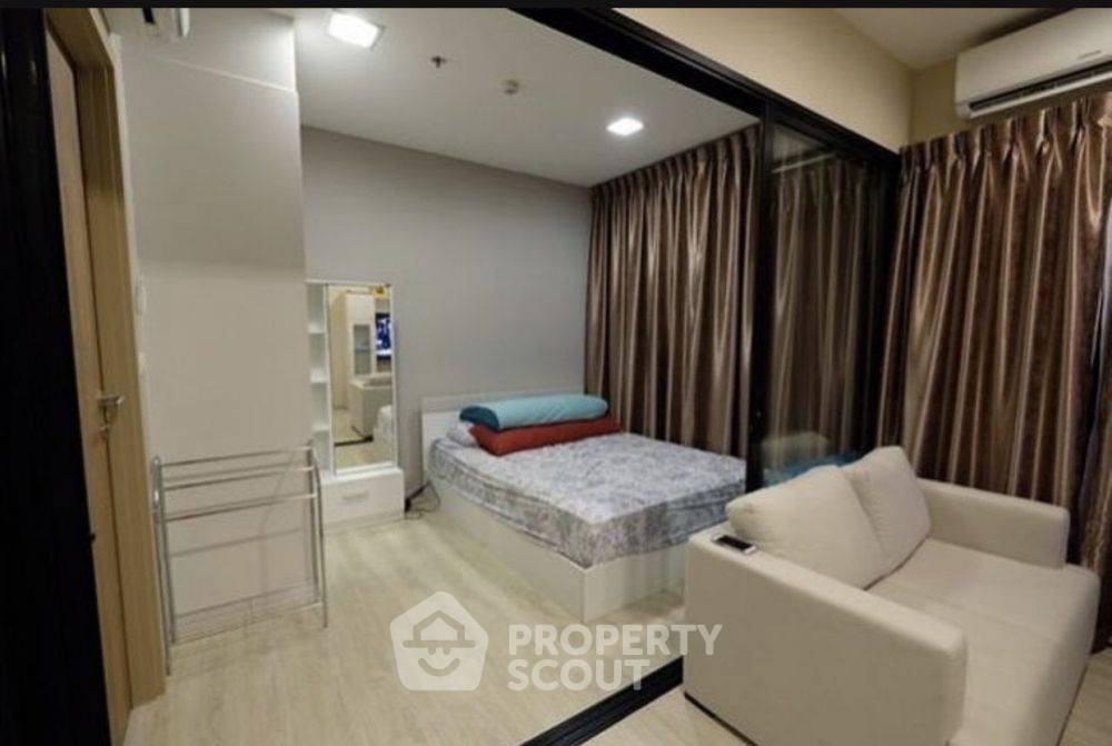 picture 1-BR Condo at Condolette Midst Rama 9 near MRT Phra Ram 9 (ID 2143980) - 2/8
