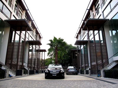 เช่าโฮมออฟฟิศ BTS บางจาก : Townhome for rent at Oasis Loft Sukhumvit 64 (SPSAD3484)