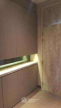 2-BR Condo at Noble Ploenchit near BTS Phloen Chit (ID 469577)