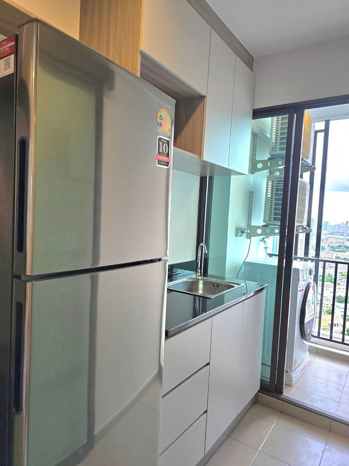 picture For Rent: Regent Home Wuttakat Condominium-Building ð
°ïļ,33rd Floor. - 11/16