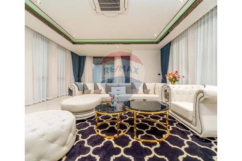 picture [920311006-327] The Prestige Pattaya project, luxury pool villas, ready to move in - 5/11