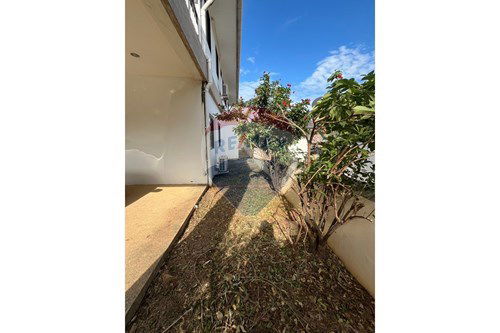 picture [920011003-100] Charming 3-BR Home with Pool in Hua Hin for Sale! - 88/119