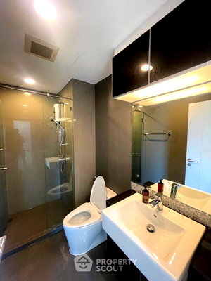 Condos for rent BTS Phrom Phong : 2-BR Condo at The Crest Sukhumvit 34 near BTS Thong Lor (ID 1537820)