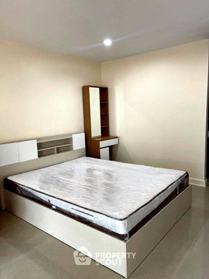 ขายคอนโด : คอนโด สตูดิโอ ที่ รีเจ้นท์ โฮม 7 สรรพาวุธ 2 - สุขุมวิท ใกล้ BTS อุดมสุข (ID 2428862)