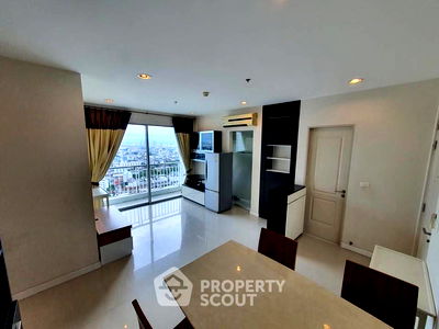 ขายคอนโด : คอนโด 2-ห้องนอน ที่ คิว เฮ้าส์ สาทร ใกล้ BTS กรุงธนบุรี (ID 2059245)