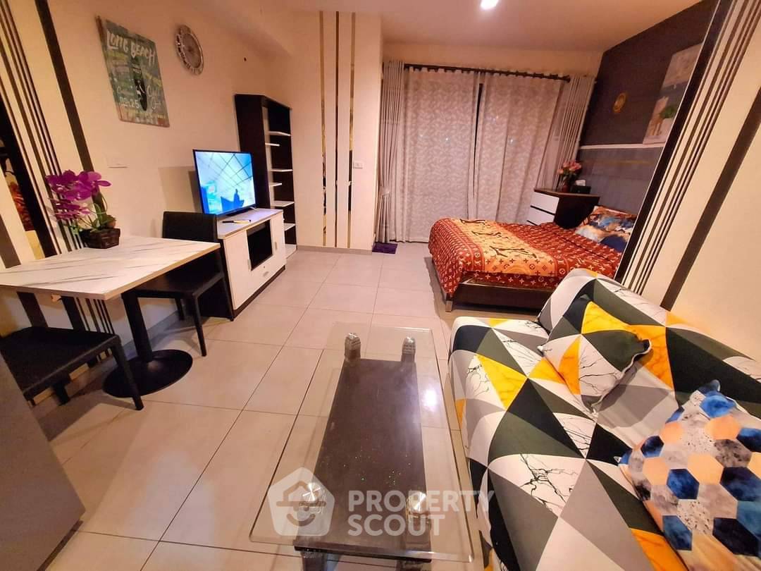 picture 1-BR Condo at Unixx South Pattaya close to Phratamnak (ID 2056135) - 4/14